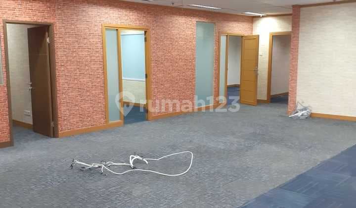 Sewa Kantor 192 M2 Sdh Partisi di Graha Pratama Pancoran, Hrg Tjangkau