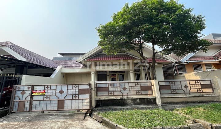 Favorite Sector 1a House In Gading Serpong Land Area 200