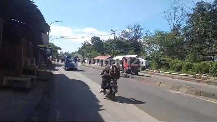 Tanah Datar pinggir jalan Cocok Untuk komersial di Jl Raya Parung