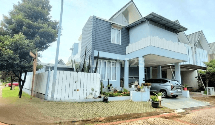 Beautiful 2-Story Nice House in Discovery Eola Bintaro Jaya