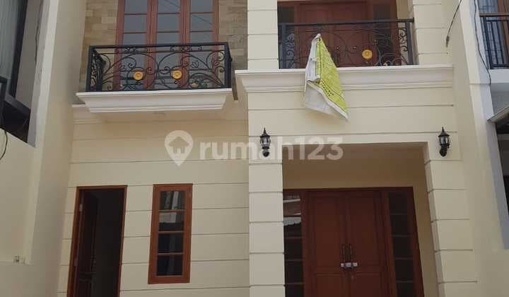 House for sale near AEON Mall South Jakarta