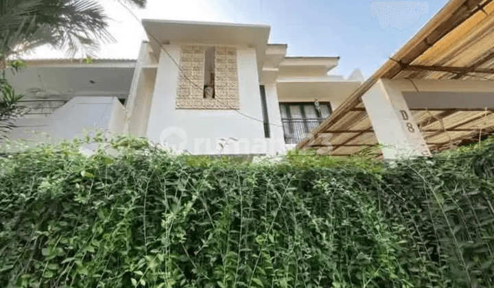 Rental House in Kebon Jeruk Near Permata Hijau Hospital, West Jakarta