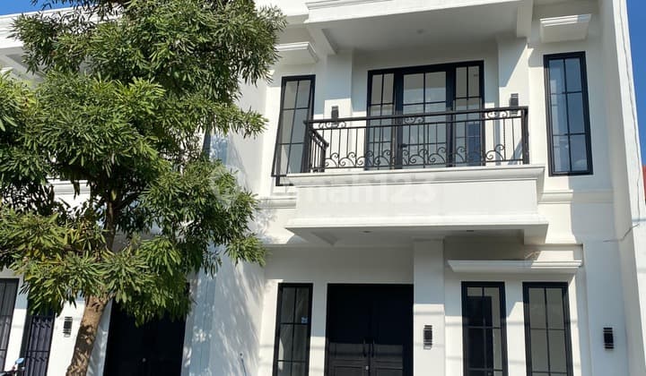 For Sale Ready-to-Occupy House in Kramatjati, East Jakarta