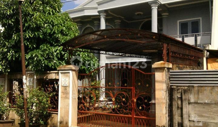 Dijual Rumah Luas di Utan Kayu Selatan Jakarta Timur