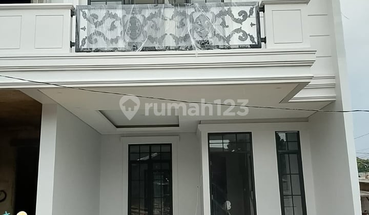 Rumah Mewah Luas 5 Menit LRT Ciracas 6 Menit LRT Rambutan 7 Menit Tol Rambutan Dekat Pusat Bisnis