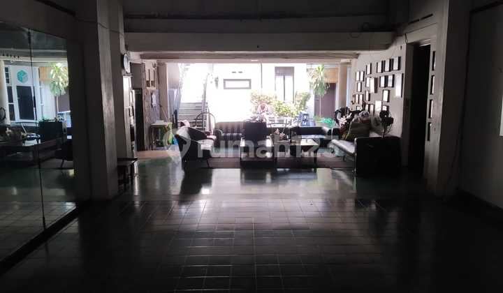 Affordable House on Jalan Supratman, Bandung