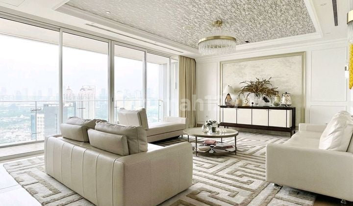 For Sale Providence Park Apartment – 3 Bedrooms, Size 276 Sqm With Balcony, Good Condition – Contact Siska 08161861228