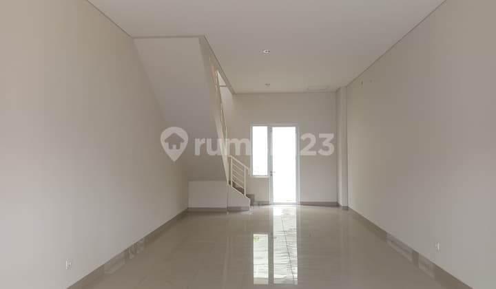 Disewakan Murah 3 Unit Ruko 3 Lantai Gandeng Paramount Petal Curug Tangerang