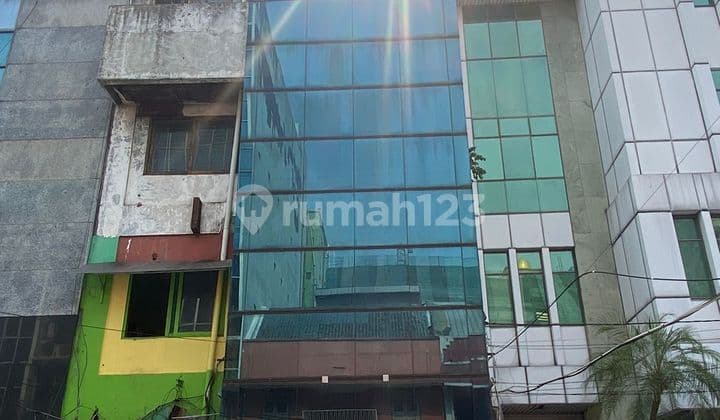 Dijual Ruko Bagus 4 Lantai Strategis Melawai Kebayoran Baru
