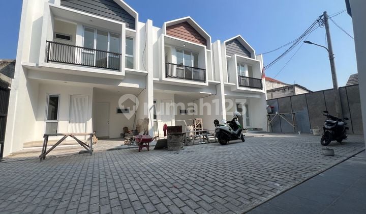 Rumah Murah Siap Huni Akses Bagus Dekat ke Tol Jatiwaringin