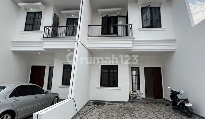 Rumah Mewah Murah Siap Huni 2 Lantai Akses Tol di Jatiwaringin