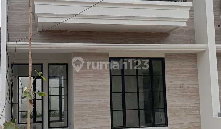 Rumah Murah Siap Huni 2 Lantai Dalam Cluster di Jatiwaringin