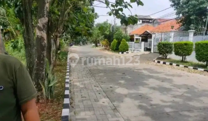 Tanah SHM 81 M2 Sd 682 M2 di Komplek Elit Bilymoon Pondok Kelapa