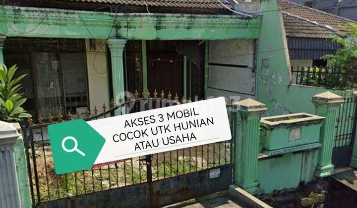 Rumah Lama Hitung Tanah Akses 3 Mobil di Pinggir Jalan Raya