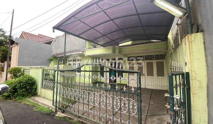 Rumah Cantik Dan Bagus Non Komplek Di Pondok Bambu