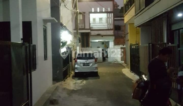 Rumah Cantik dan Murah dalam Komplek di Pasar Minggu