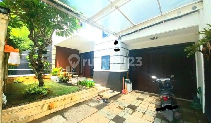 Rumah Cantik Dan Mewah Ada Kolam Renang Di Dlm Komplek Billymoon