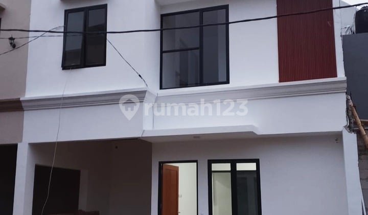 Rumah Murah Free Biaya Biaya Dalam Cluster di Ciracas Lokasi Adem