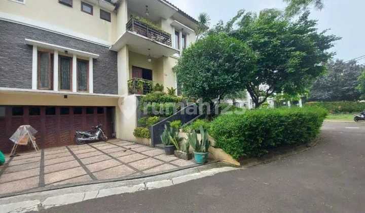 Rumah Cantik & Mewah 3 Lantai Dlm Townhouse Elit Di Pasar Minggu