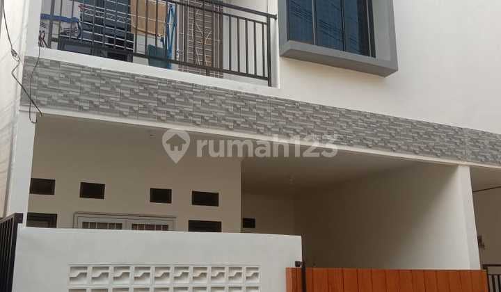 Rumah Free Biaya2 Dekat Kantor Walikota, Terminal, Setasiun & Tol