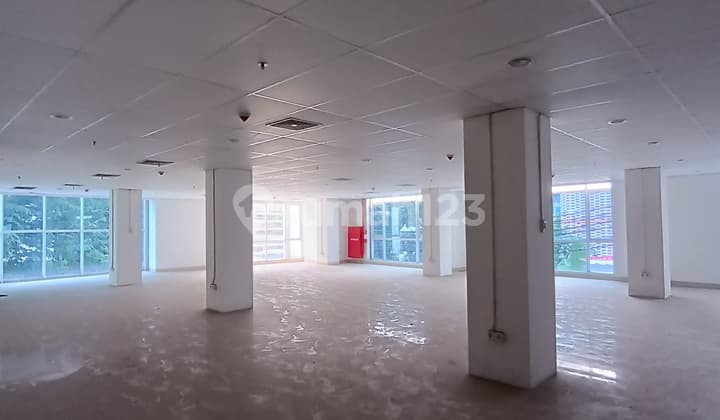 Disewakan Gedung 7 Lantai di Kawasan Menteng Area Jakarta Pusat