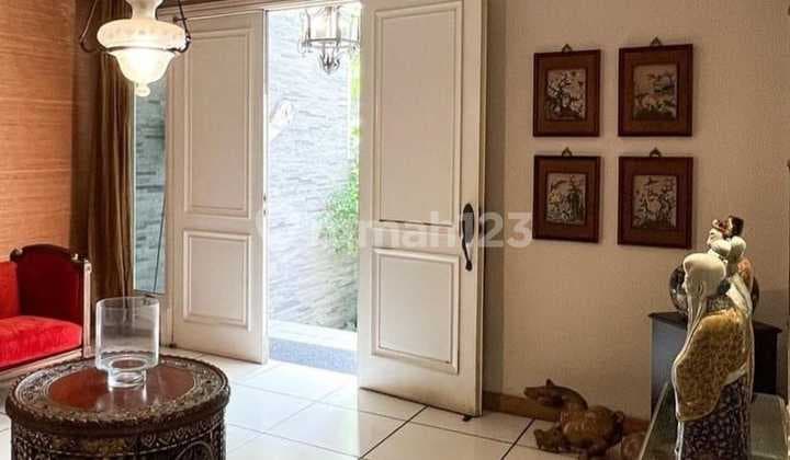 For Sale Ready-to-Occupy House in Menteng, Lush Surroundings