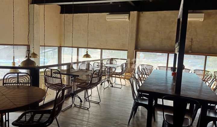 Gedung Siap Pakai Untuk Usaha Lokasi Strategis