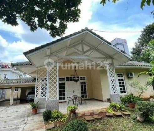 Rumah Luas Shm Asri Dan Nyaman di Cilandak