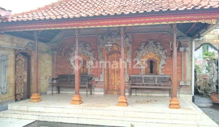 For Rent: 2.5-Story Residential House in Menteng