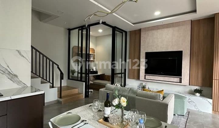 DI JUAL RUMAH 3 LANTAI ,PERUMAHAN TERBARU DI BINTARO