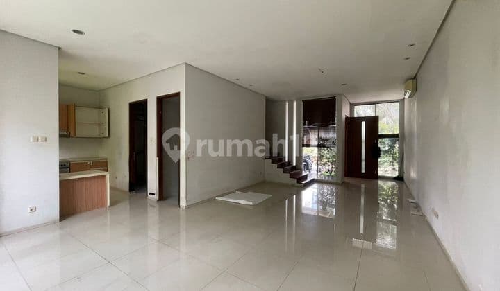 DI SEWAKAN RUMAH 2LT, DI CIPETE