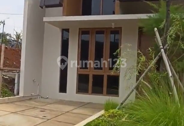 Brand New House Springhill Yume Green