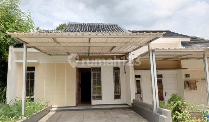 Rumah Cantik Siap Hun dan Tanah Luasi Dekat St Cilebut