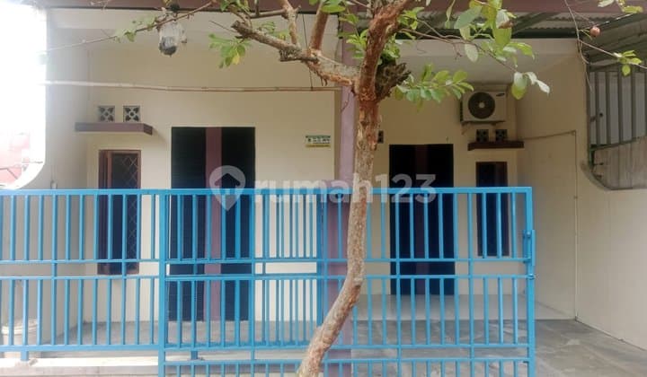 For Rent: Siah Huni House in Cilebut, Near the Train Station
