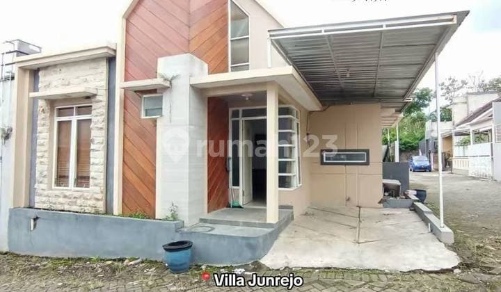 Villa Furnished Siap Huni dan Bagus di Cluster Villa Junrejo Kota Batu