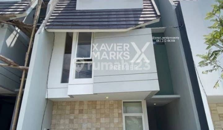 Rumah Baru 3 Lantai di Tumenggung Suryo, Blimbing Malang