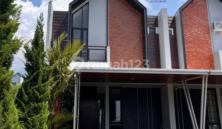 Villa Sangat Cantik Desain Modern di Oro Oro Ombo Batu