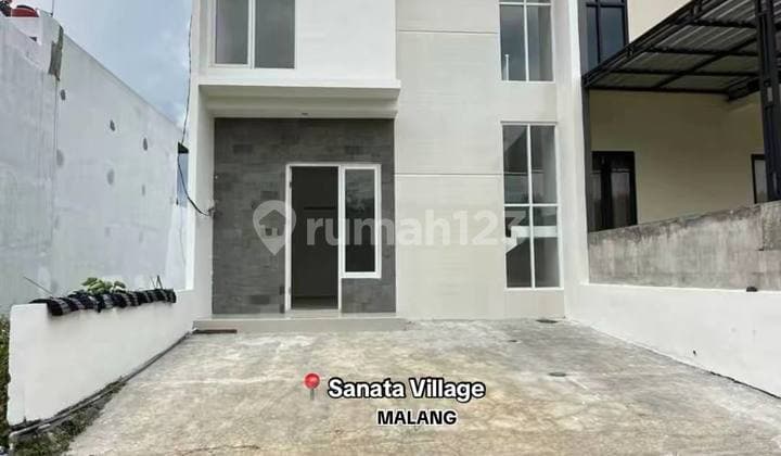 Rumah Siap Huni Desain Modern di Sanata Village Kedungkandang Malang