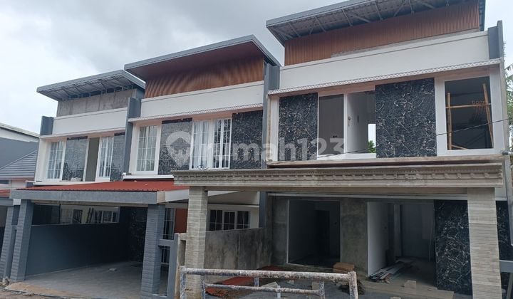 Rumah 2 Lantai Dalauster Dekat Pasar Jangkang Sleman 1,1 Milyar