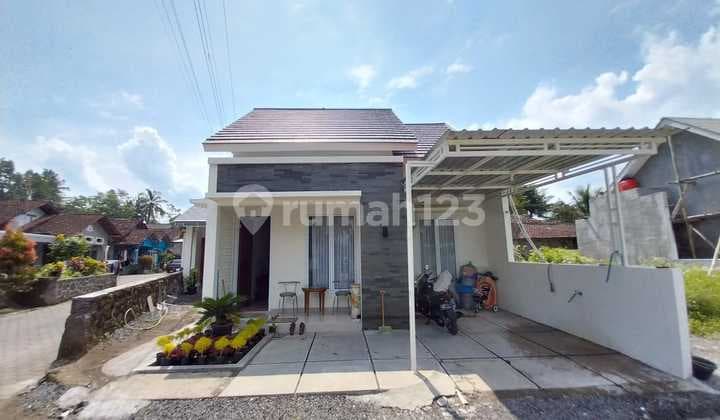 Rumah Nyaman di Tempel - Hunian Teduh untuk Awal Cerita Baru Saat Lebaran