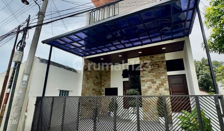 Luxury 2-Story House with 4 Bedrooms on Jl Kaliurang KM 7 Sleman