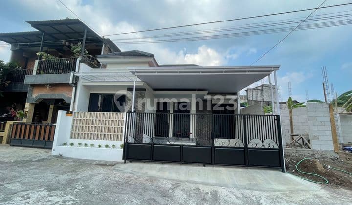 Rumah Modern Strategis Purwomartani Kalasan Dekat Bandara Adisucipto