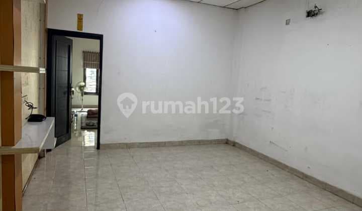 Cari Ruko Buat Toko, Jualan Online , Kantor , Gudang .Ada Loh Siap Huni . Yuk Survey