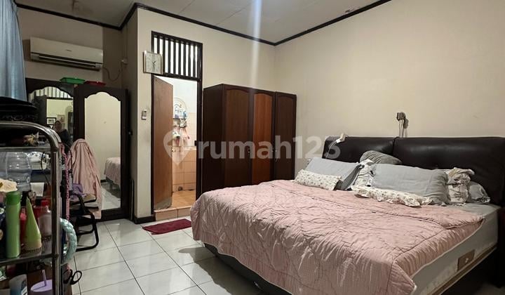 In the Elite Sunrise Garden Housing Complex