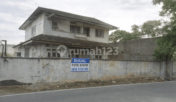 Tanah Diarea Strategis bisa Bangun Rumah Cluster Padel atau Kantor atau Kost Gudang Besar