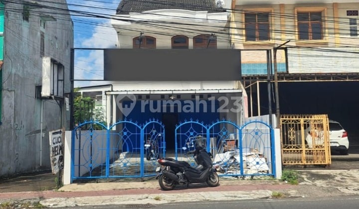 Dijual - Ruang Usaha Strategis Jalan Am. Sangaji, Sinduadi - Mlati, Sleman
