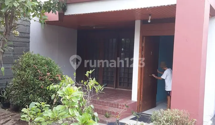 FOR SALE AFFORDABLE HOUSE IN SETRASARI BANDUNG DH-014