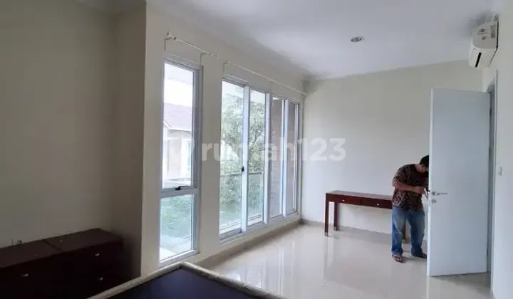 Rumah 2 Lantai Cluster Vivaldi, Dekat ke Qbiq Bsd, Aeon Mall