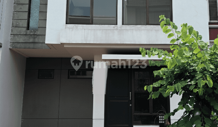 2-Story House In Malibu Village, Gading Serpong