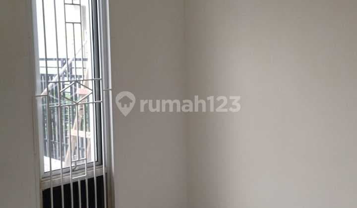 Rumahdi Navona Cluster Catalina, Gading Serpong